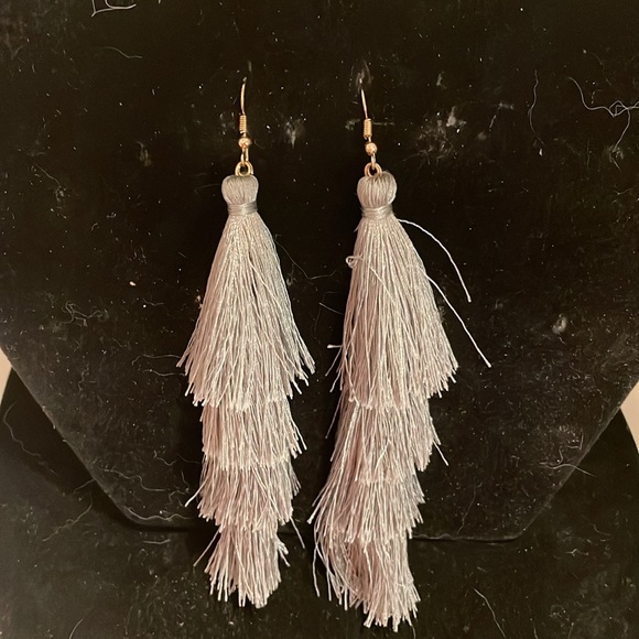 5.25” Bohemian Forever Bella Zoella tassel dangle drop earrings on French wire - Picture 3 of 9